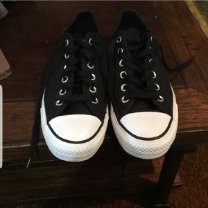 Converse pinstripe women's size 9